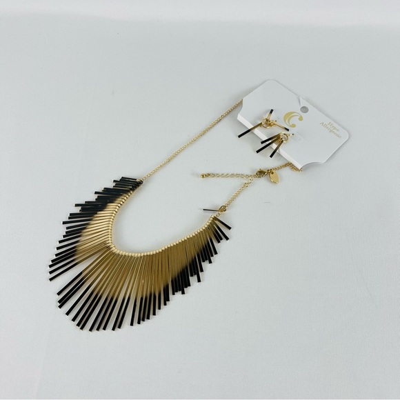 Charming Charlie Gold Tone Long Necklace And Earrings Set New - Picture 1 of 12